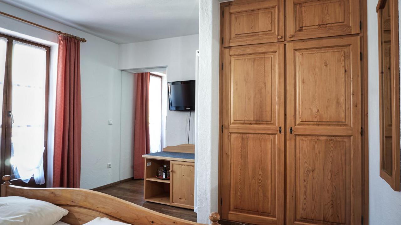 Hotel Landhaus Feldmeier ***S Oberammergau Luaran gambar