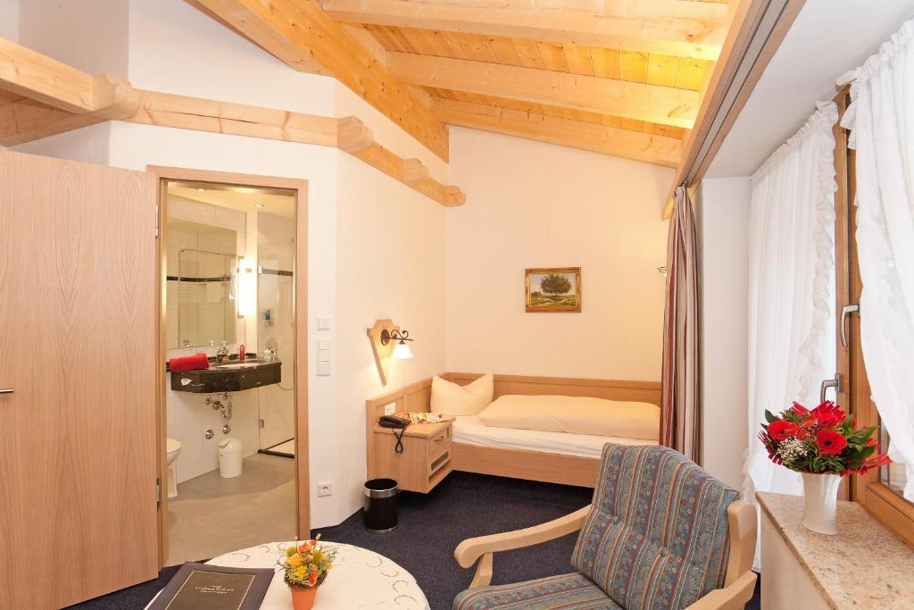 Hotel Landhaus Feldmeier ***S Oberammergau Bilik gambar
