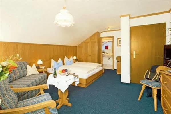 Hotel Landhaus Feldmeier ***S Oberammergau Luaran gambar